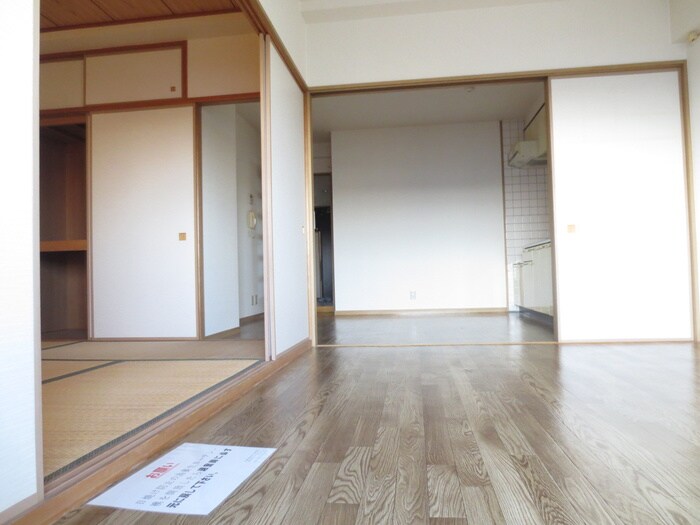 物件内観写真8　(内観写真)