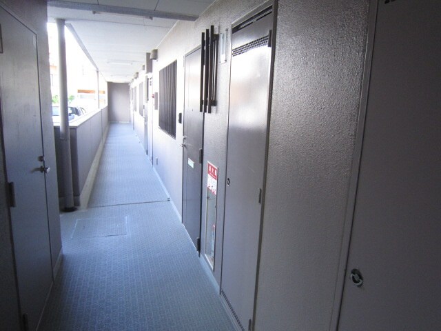 物件内観写真15　(廊下)