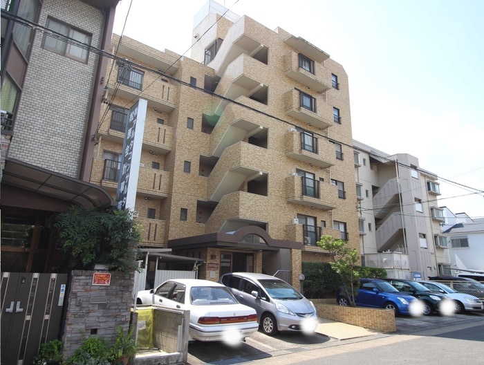 物件外観写真6　(駐車場)