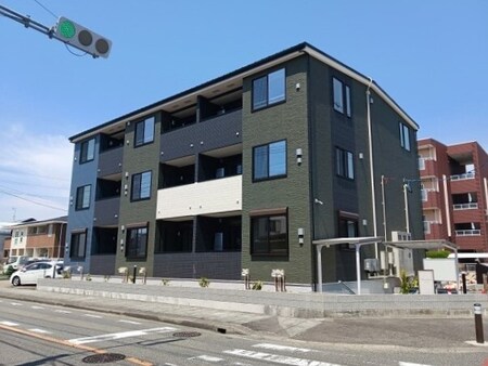 カンファネム外観写真