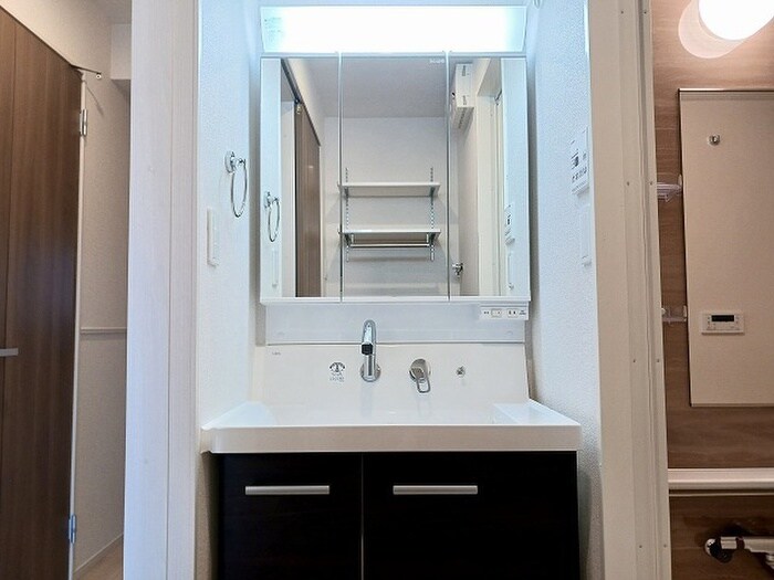 物件内観写真5　(洗面)