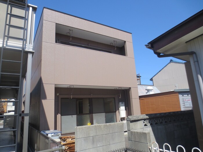 物件外観写真5　(外観写真)