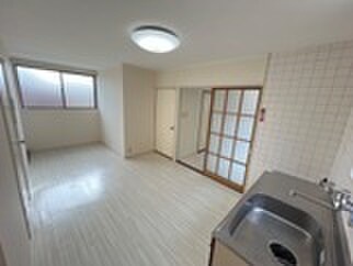 物件内観写真12　(居室)