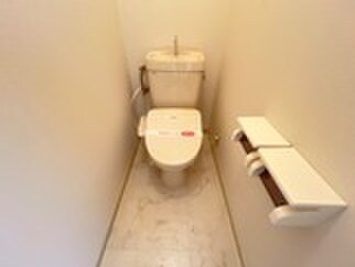 物件内観写真16　(トイレ)