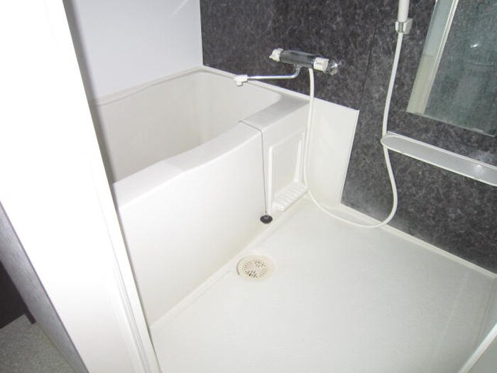 物件内観写真8　(バス／シャワールーム等)