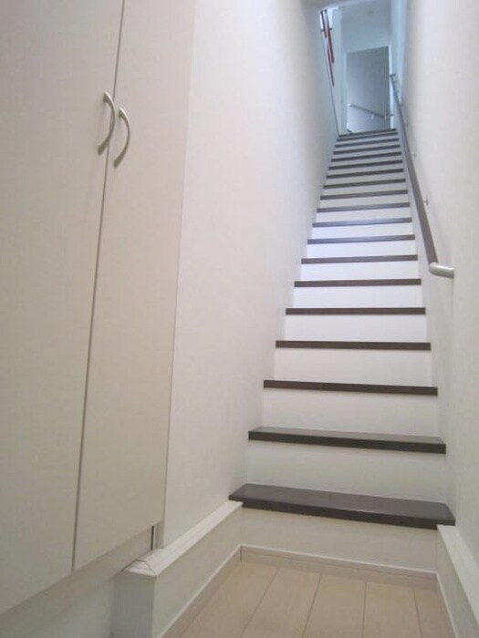 物件内観写真15　(玄関)