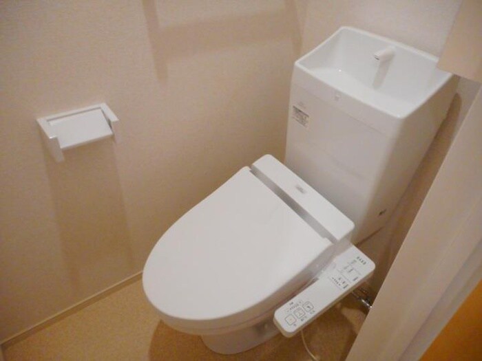 物件内観写真8　(トイレ)