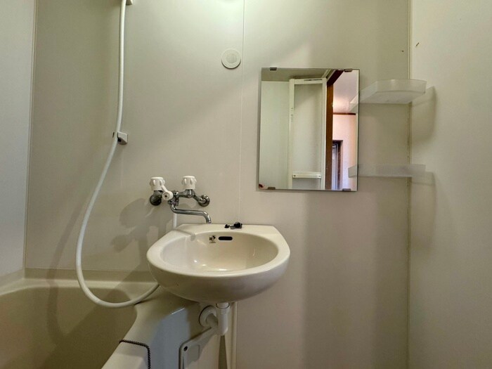 物件内観写真11　(洗面)