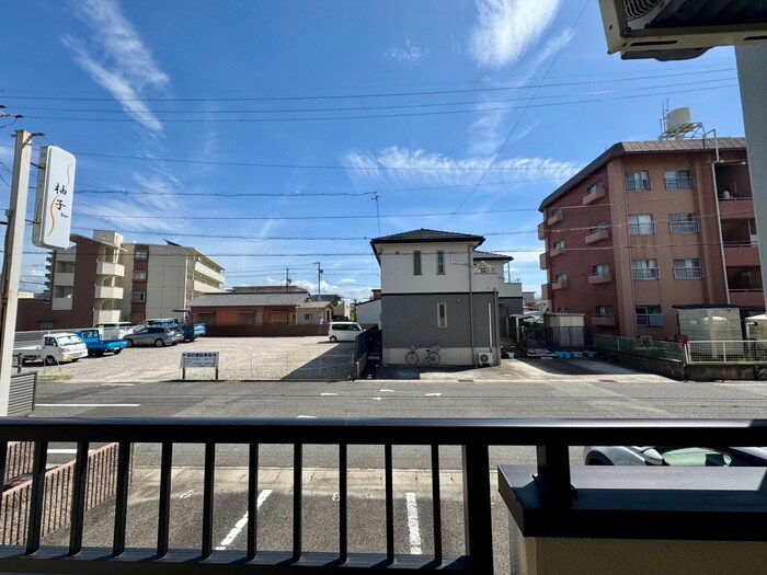 物件内観写真18　(室内からの展望)