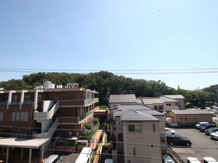 物件内観写真10　(室内からの展望)