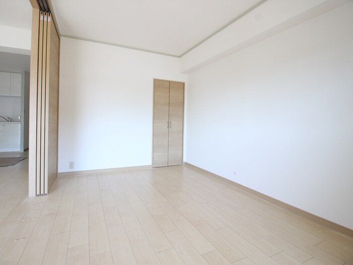 物件内観写真11　(居室)