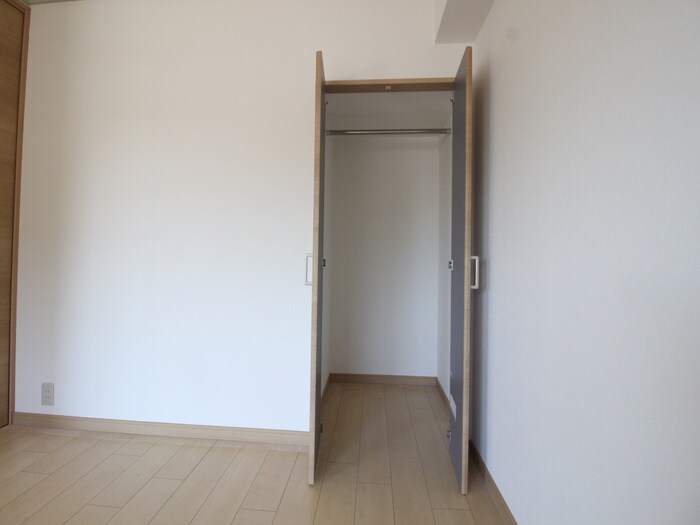 物件内観写真12　(収納)