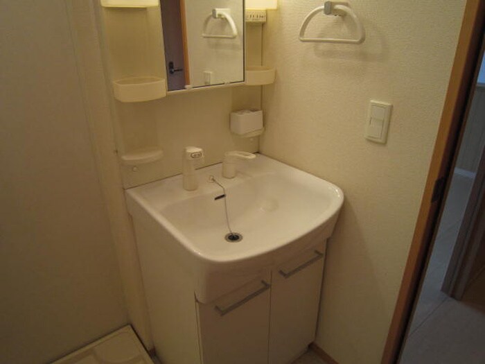 物件内観写真12　(洗面)