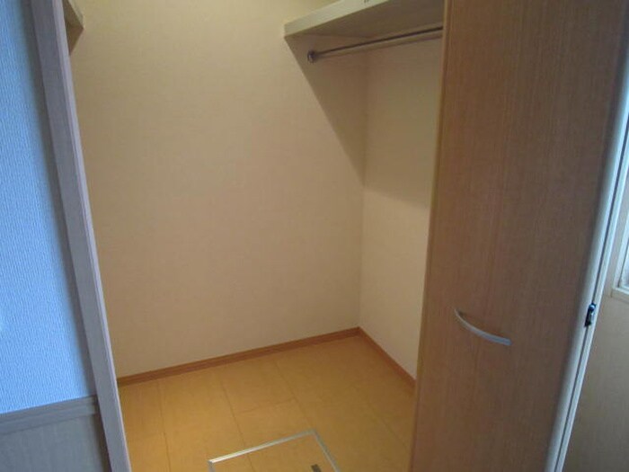 物件内観写真14　(収納)
