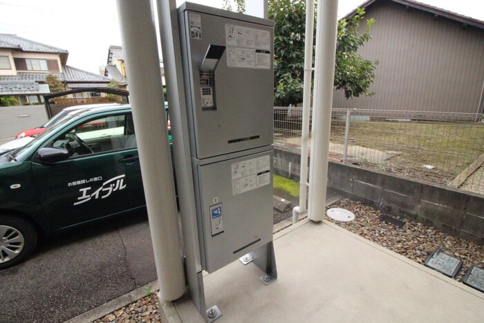 物件外観写真6　(駐車場)