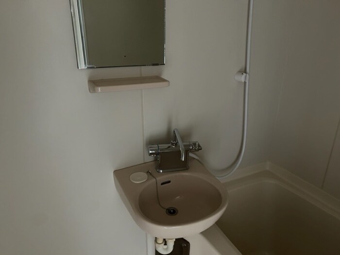 物件内観写真10　(洗面)