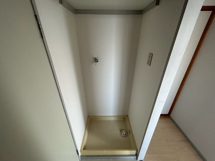物件内観写真20　(洗濯機置場)