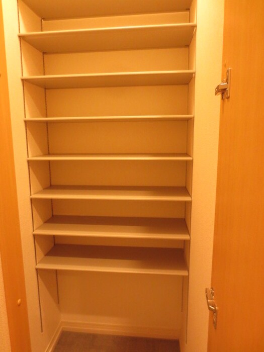 物件内観写真16　(靴箱)