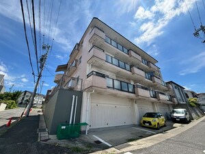 ハイツドエル外観写真