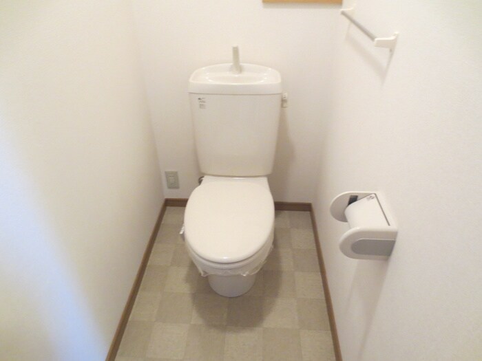 物件内観写真9　(トイレ)