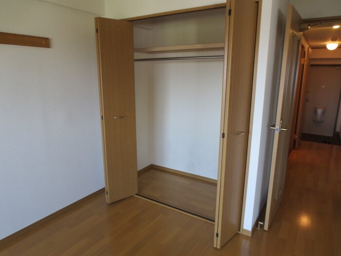 物件内観写真12　(収納)