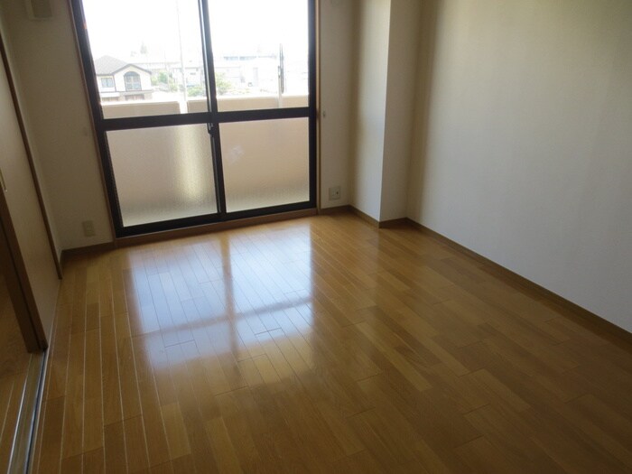 物件内観写真13　(居室)