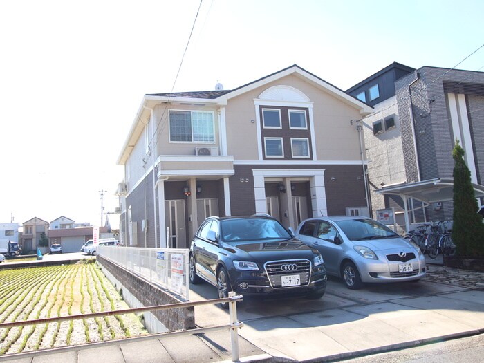 物件外観写真5　(外観写真)