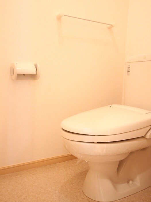 物件内観写真14　(トイレ)