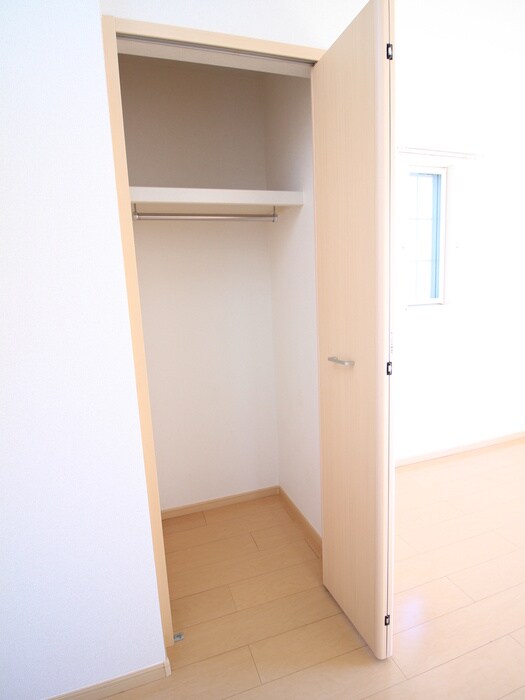 物件内観写真15　(収納)