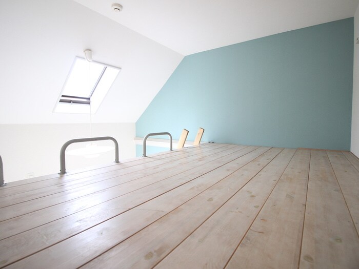 物件内観写真9　(ロフト)