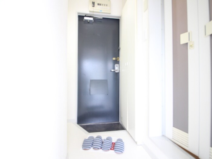 物件内観写真19　(玄関)