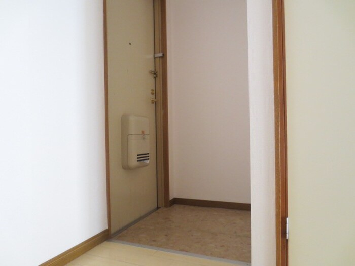 物件内観写真14　(玄関)