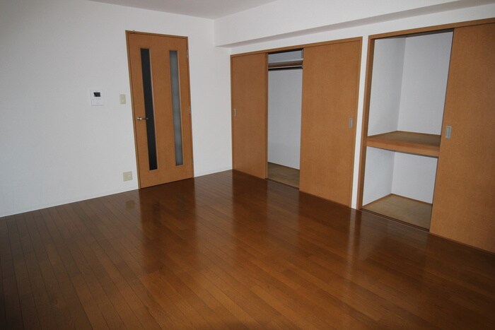 物件内観写真5　(居室)