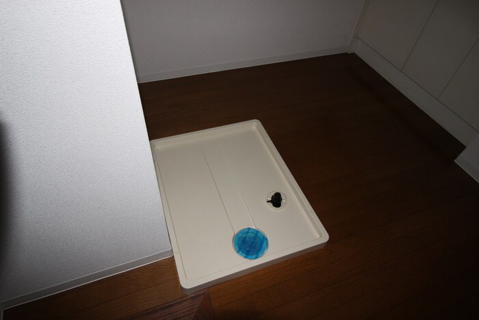 物件内観写真15　(洗濯機置場)