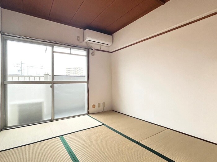 物件内観写真8　(居室)