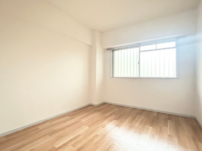 物件内観写真18　(居室)