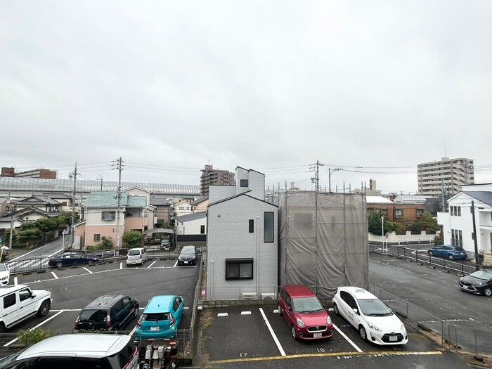 物件内観写真22　(室内からの展望)