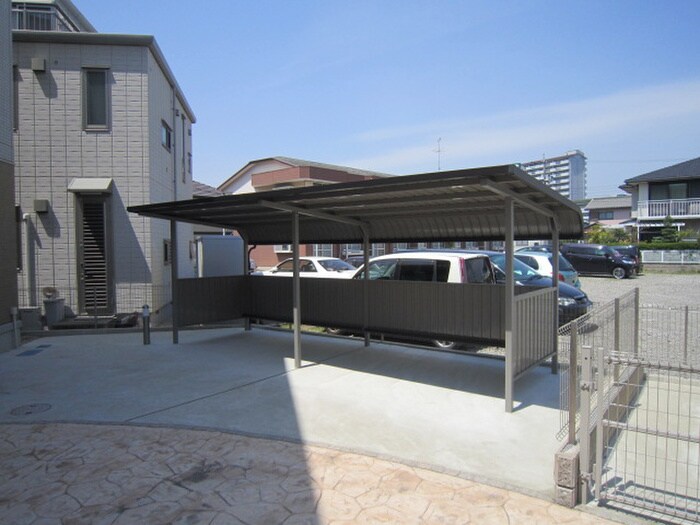 物件外観写真6　(駐輪場)