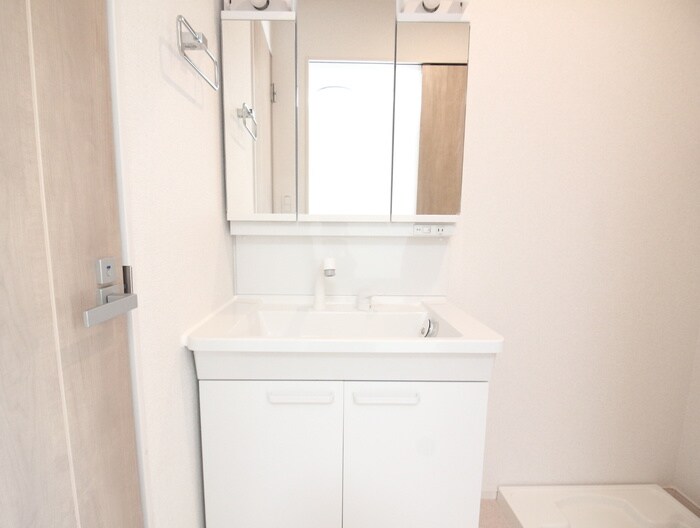 物件内観写真15　(洗面)