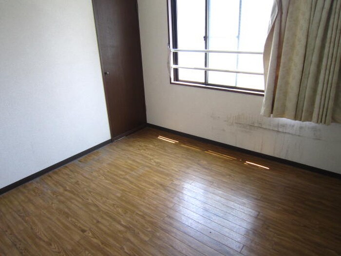 物件内観写真12　(居室)