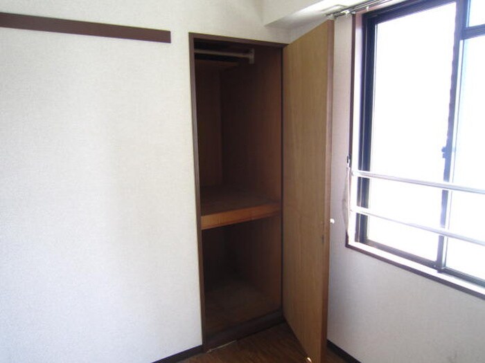 物件内観写真13　(収納)