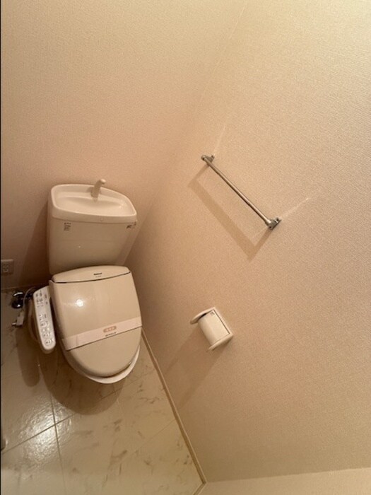 物件内観写真11　(トイレ)