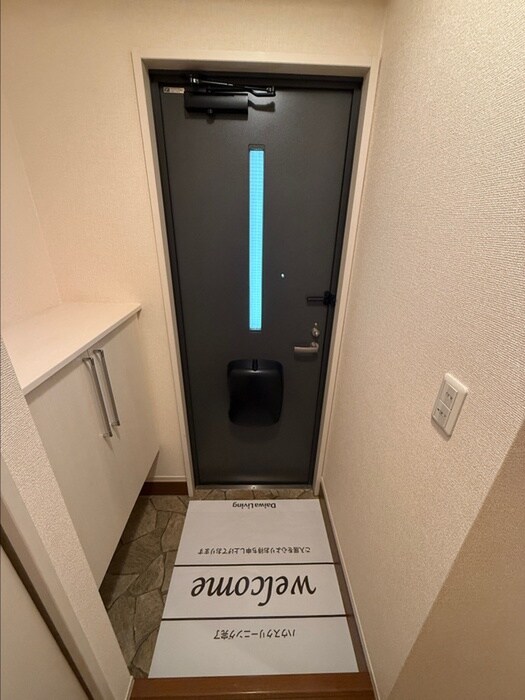 物件内観写真15　(玄関)