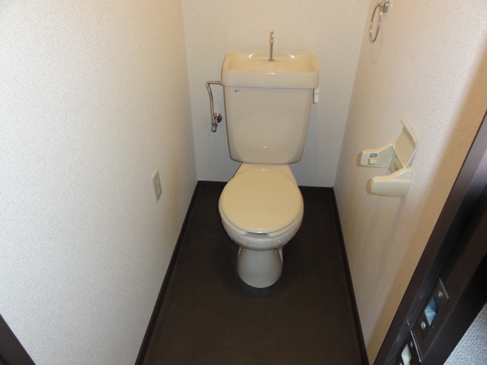 物件内観写真12　(トイレ)