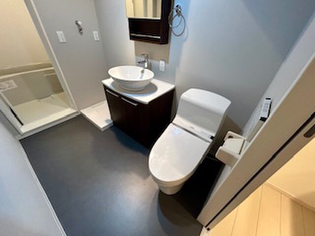 物件内観写真13　(トイレ)