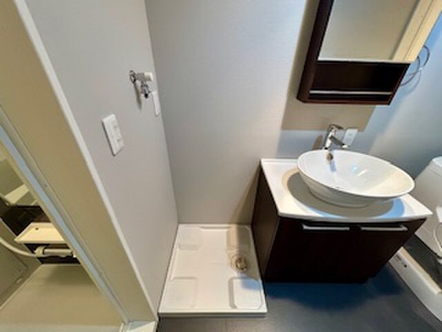 物件内観写真18　(洗濯機置場)