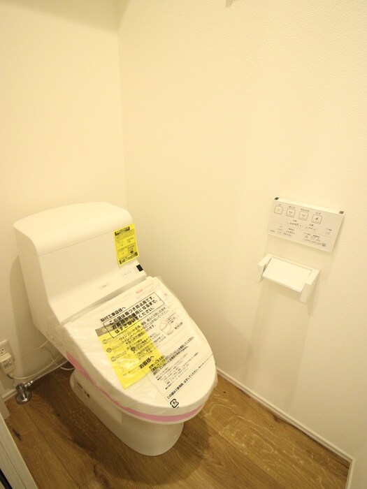 物件内観写真14　(トイレ)