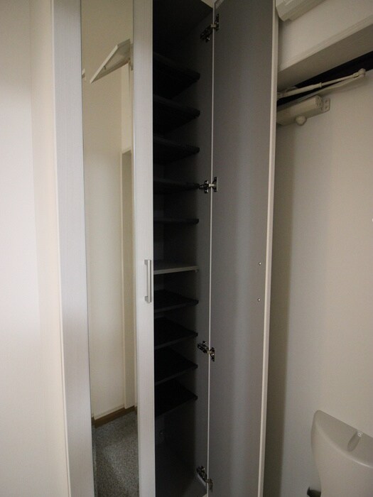 物件内観写真15　(靴箱)