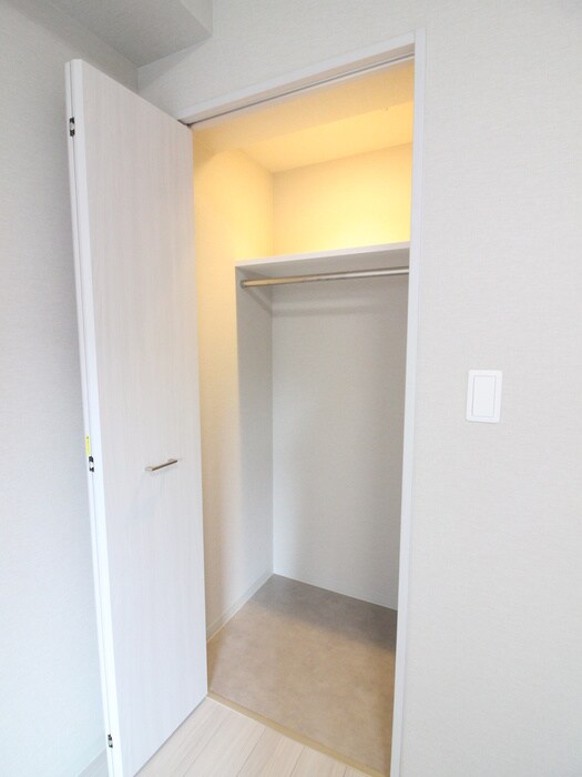 物件内観写真10　(収納)