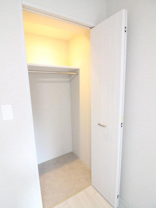 物件内観写真10　(収納)